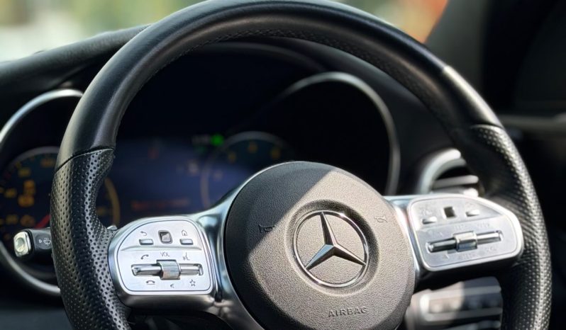 
								Mercedes Benz C200 full									