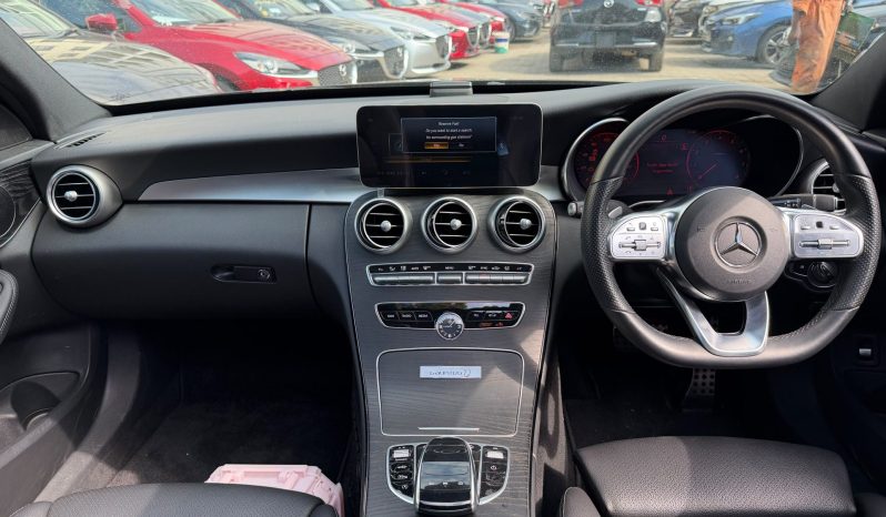 
								Mercedes Benz C200 full									