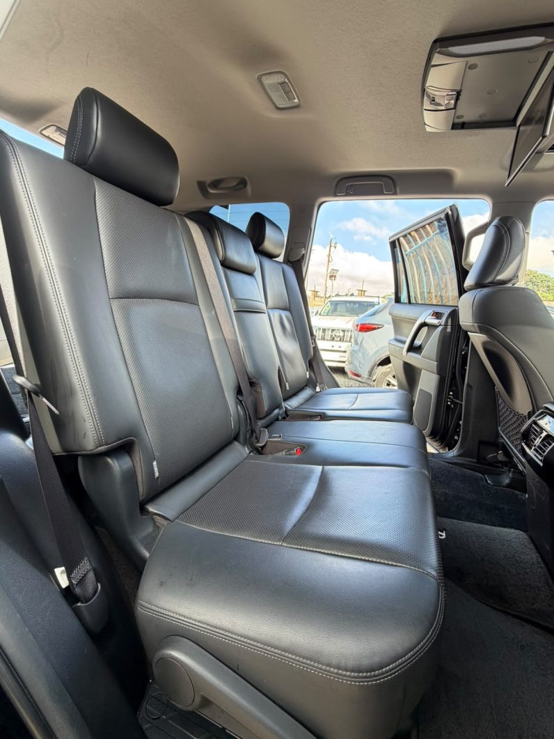 
								Toyota Land Cruiser Prado TXL full									