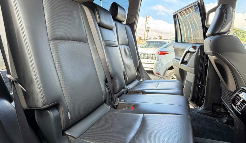 
								Toyota Land Cruiser Prado TXL full									