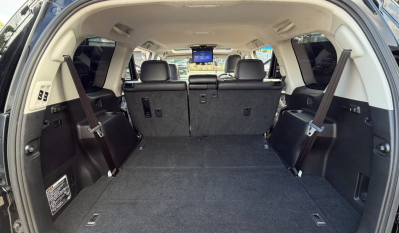 
								Toyota Land Cruiser Prado TXL full									