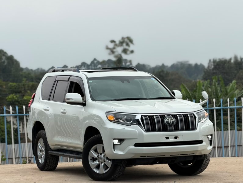
								Toyota Land cruiser prado Tx full									
