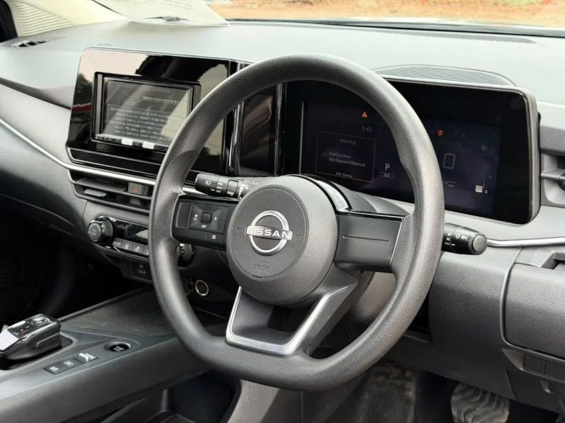 
								Nissan Note E-Power full									