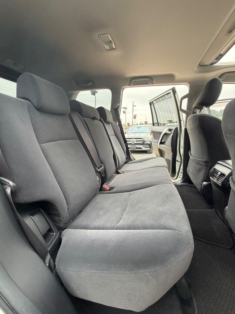 
								Toyota Land cruiser prado Tx full									