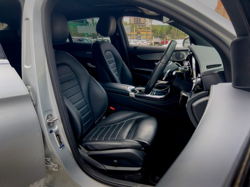 
								Mercedes Benz GLC 220d full									