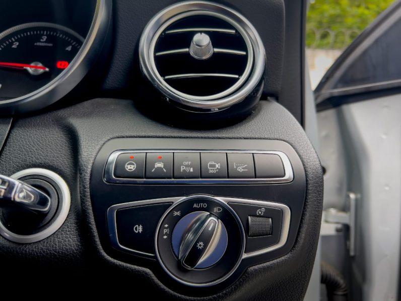 
								Mercedes Benz GLC 220d full									