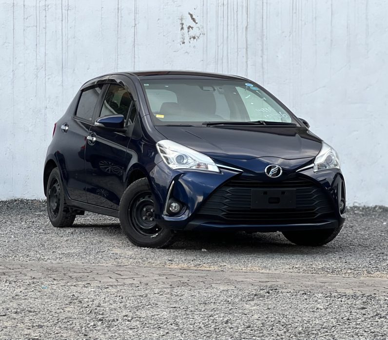 
								Toyota Vitz full									