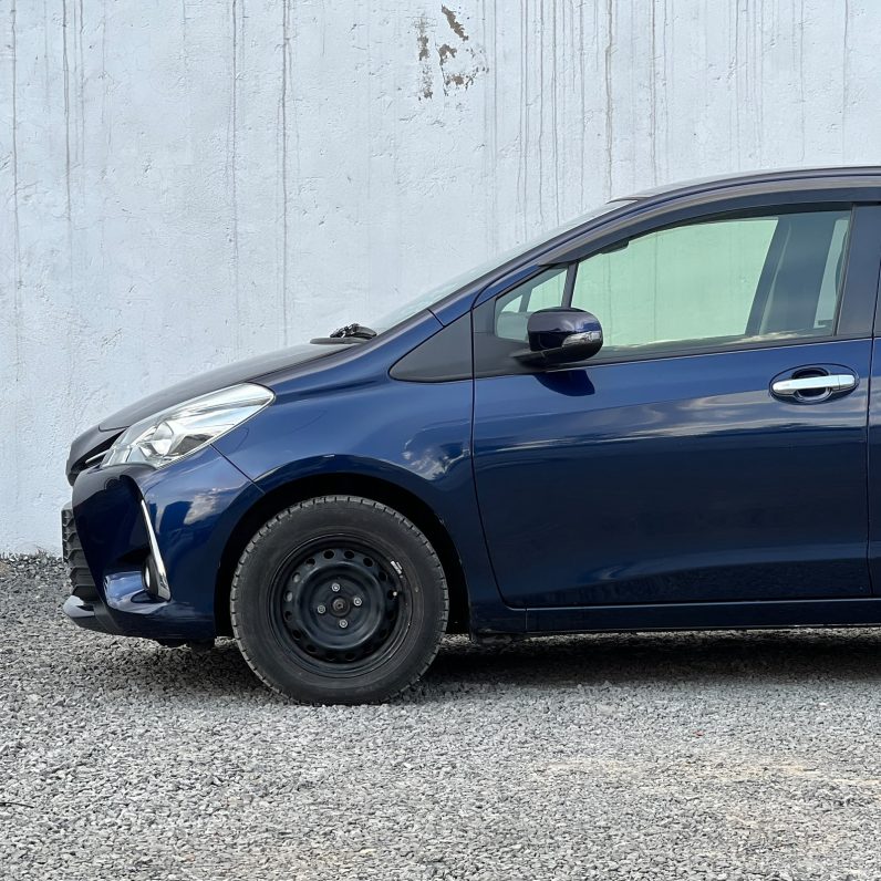 
								Toyota Vitz full									
