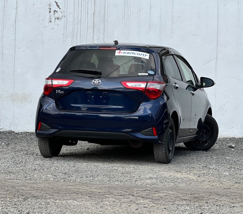 
								Toyota Vitz full									