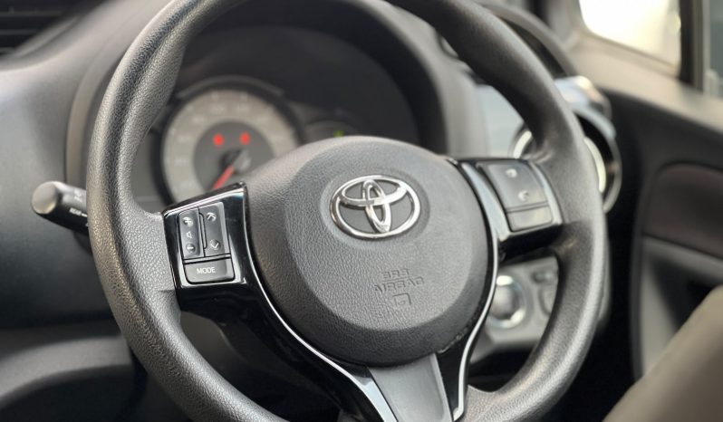 
								Toyota Vitz full									
