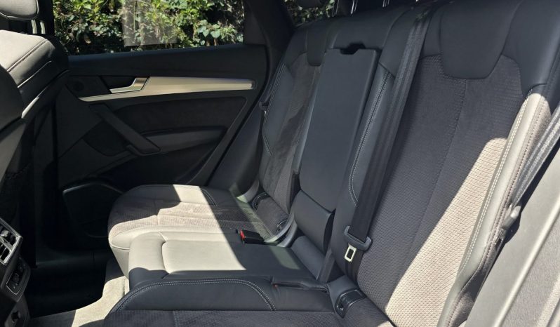 
								Audi Q5 full									
