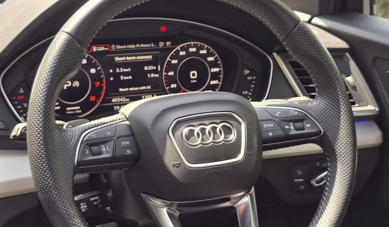 
								Audi Q5 full									