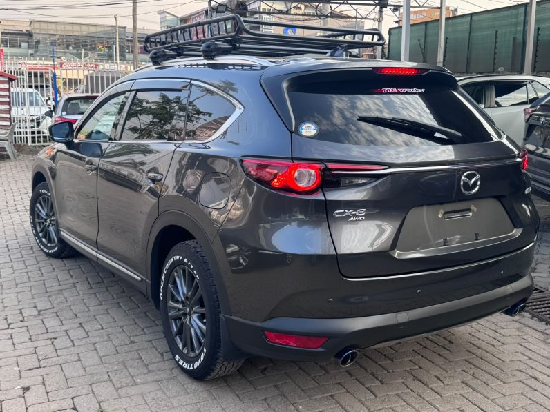 
								Mazda CX-8 full									