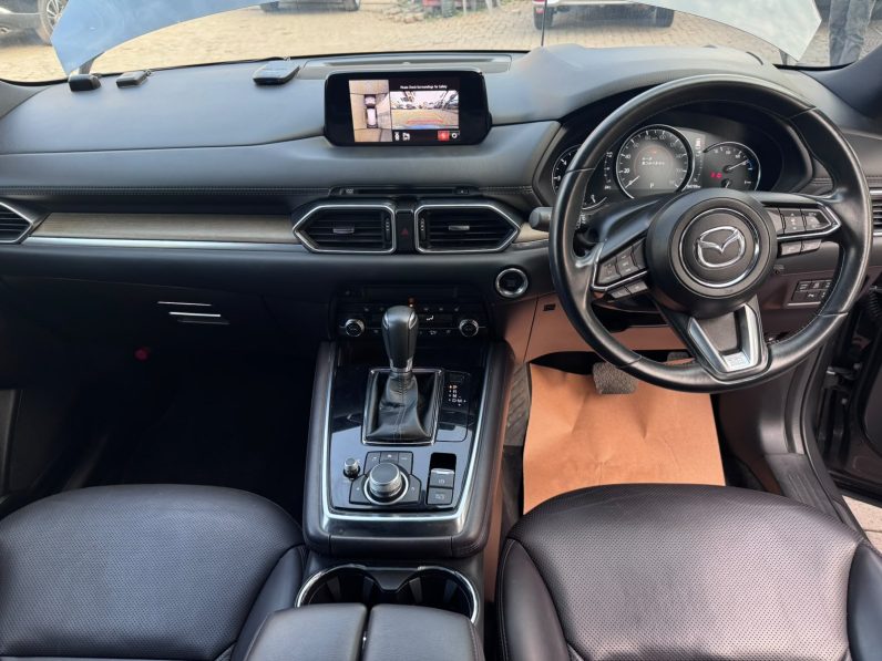 
								Mazda CX-8 full									