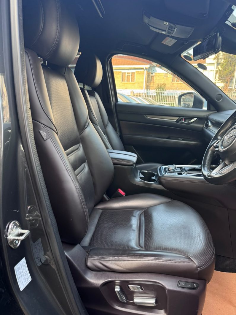 
								Mazda CX-8 full									