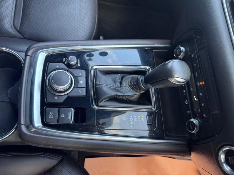 
								Mazda CX-8 full									