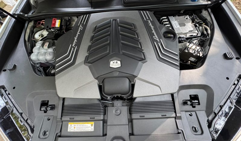 
								LAMBORGHINI URUS full									