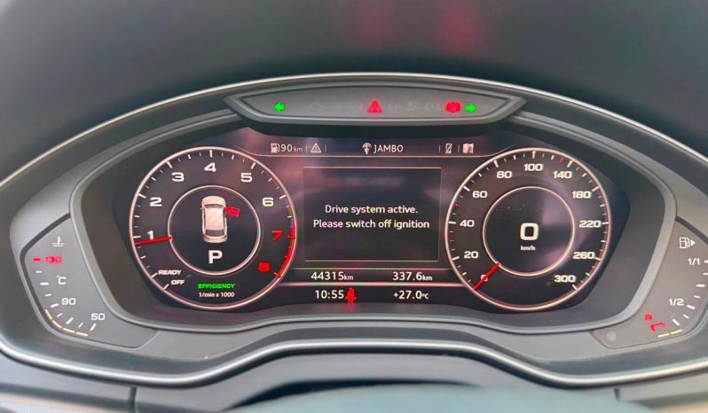 
								Audi Q5 45 TFSI full									