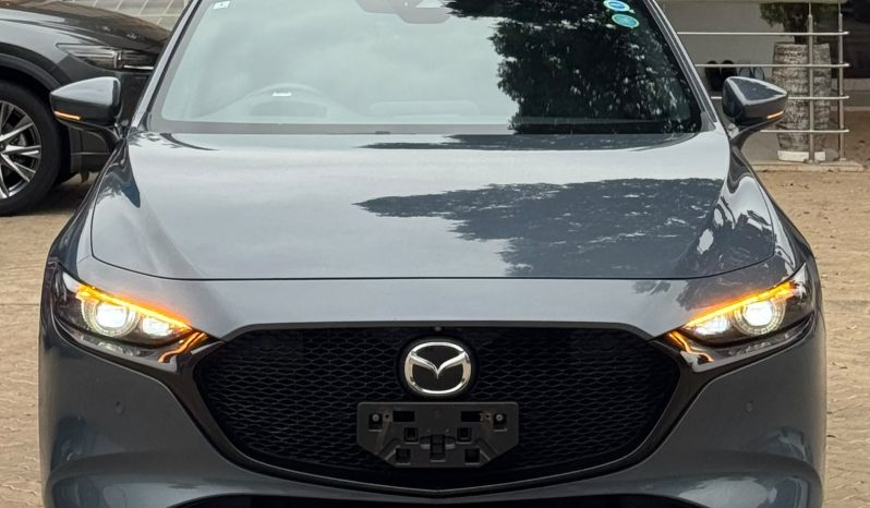 
								Mazda 3 full									