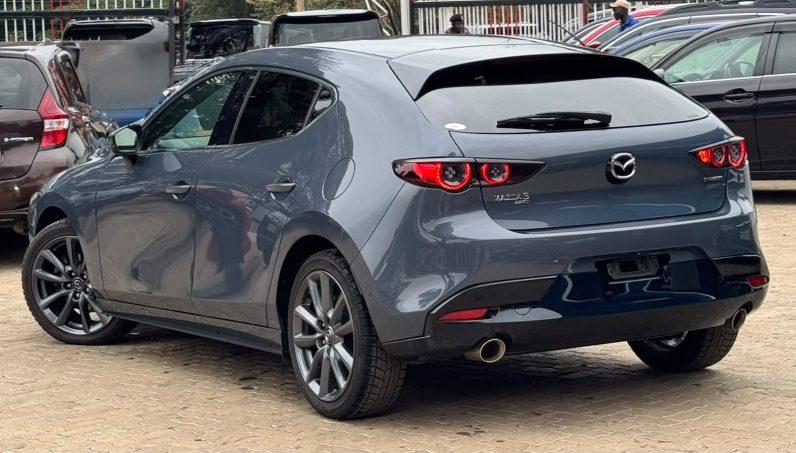 
								Mazda 3 full									
