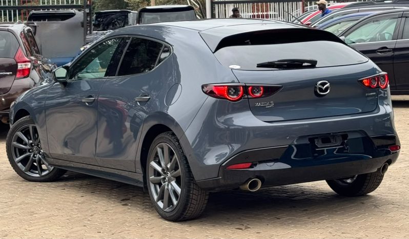 
								Mazda 3 full									