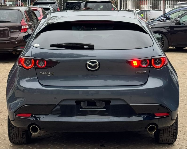 
								Mazda 3 full									