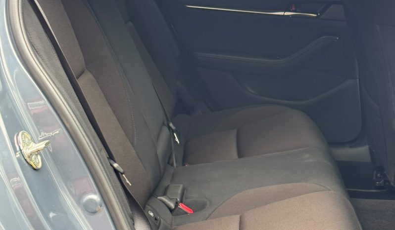 
								Mazda 3 full									