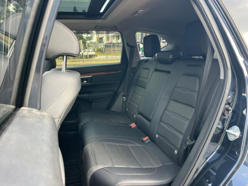 
								Honda CR-V full									