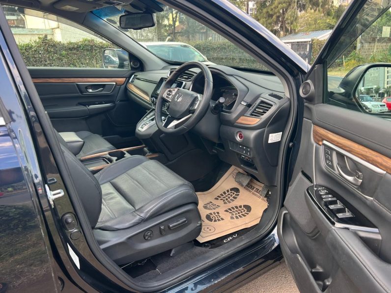 
								Honda CR-V full									