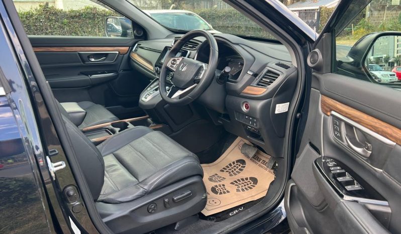 
								Honda CR-V full									