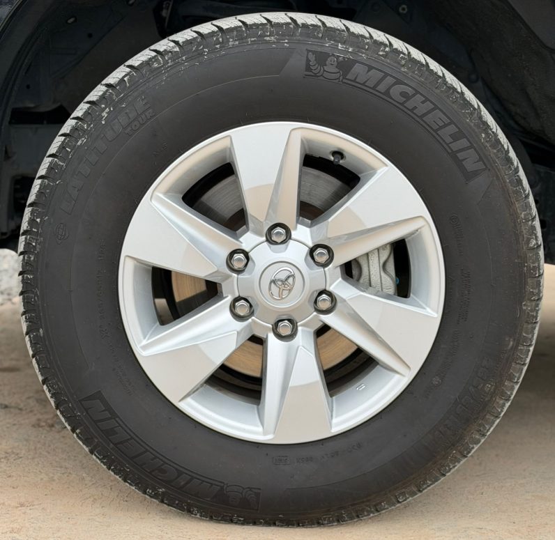 
								Toyota Landcruiser Prado TX full									