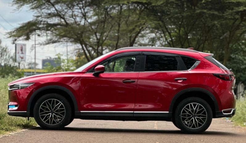 
								Mazda CX-5 full									