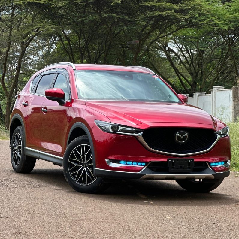 
								Mazda CX-5 full									