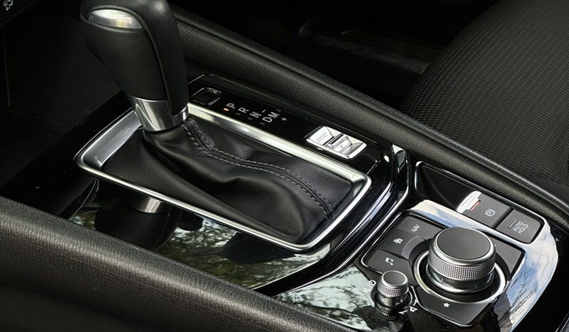 
								Mazda CX-5 full									