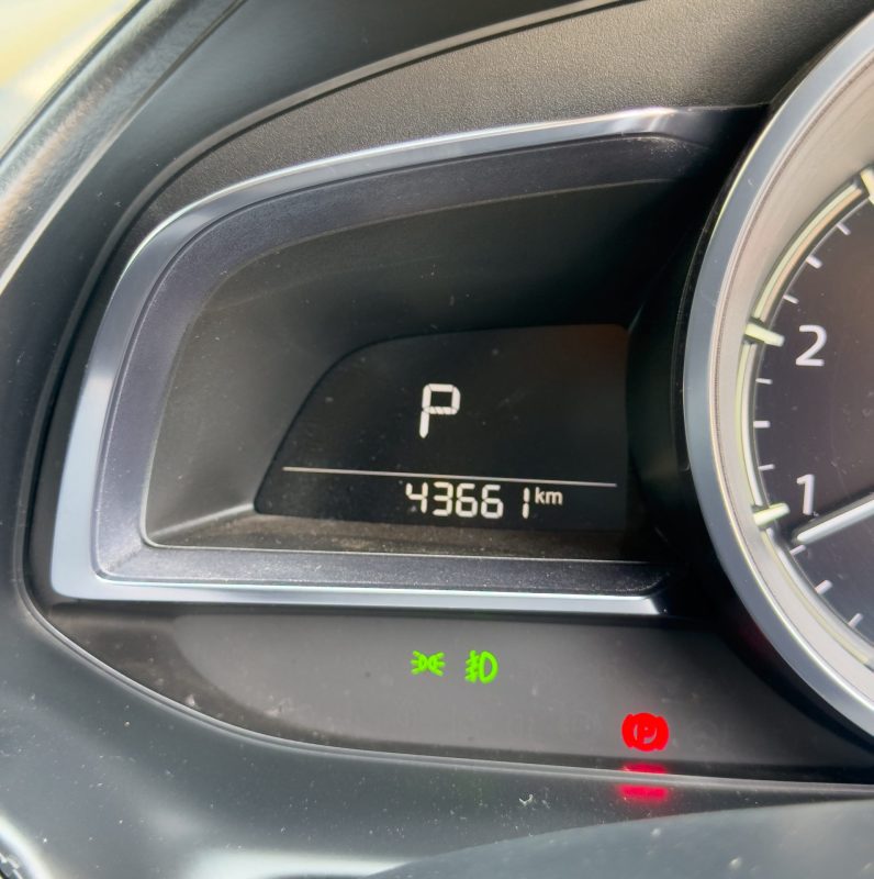 
								Mazda CX-3 full									