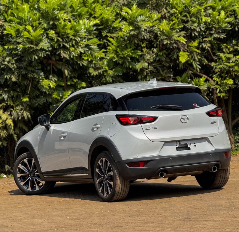
								Mazda CX-3 full									
