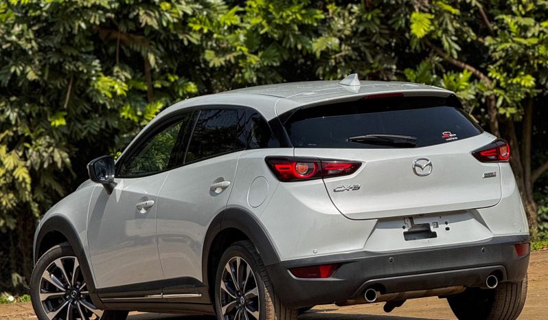 
								Mazda CX-3 full									