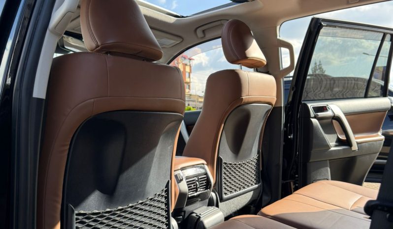
								Toyota Landcruiser Prado TXL full									