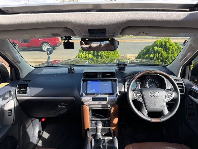 
								Toyota Landcruiser Prado TXL full									