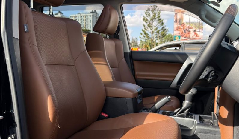 
								Toyota Landcruiser Prado TXL full									