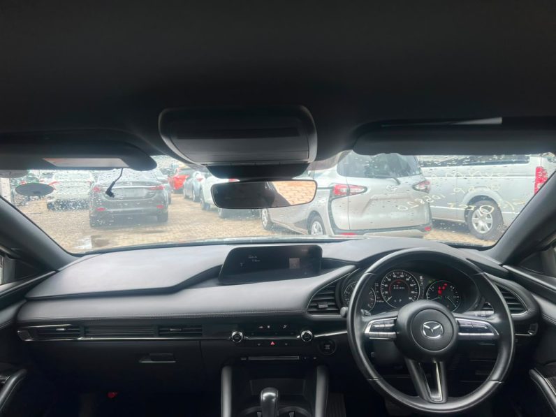 
								Mazda 3 full									