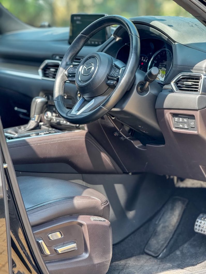 
								Mazda CX-8 full									