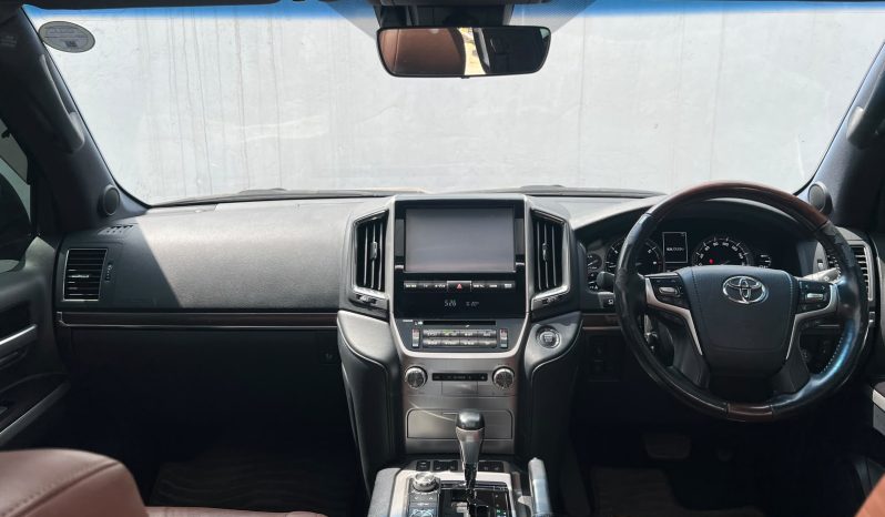 
								Toyota Landcruiser Prado ZX full									