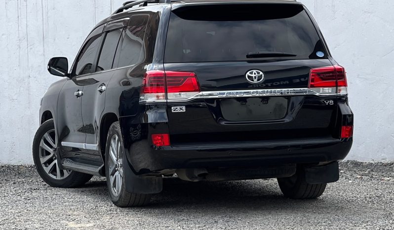 
								Toyota Landcruiser Prado ZX full									