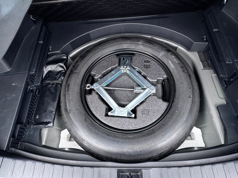 
								Toyota Rav4 full									
