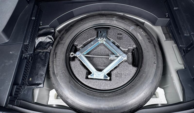 
								Toyota Rav4 full									