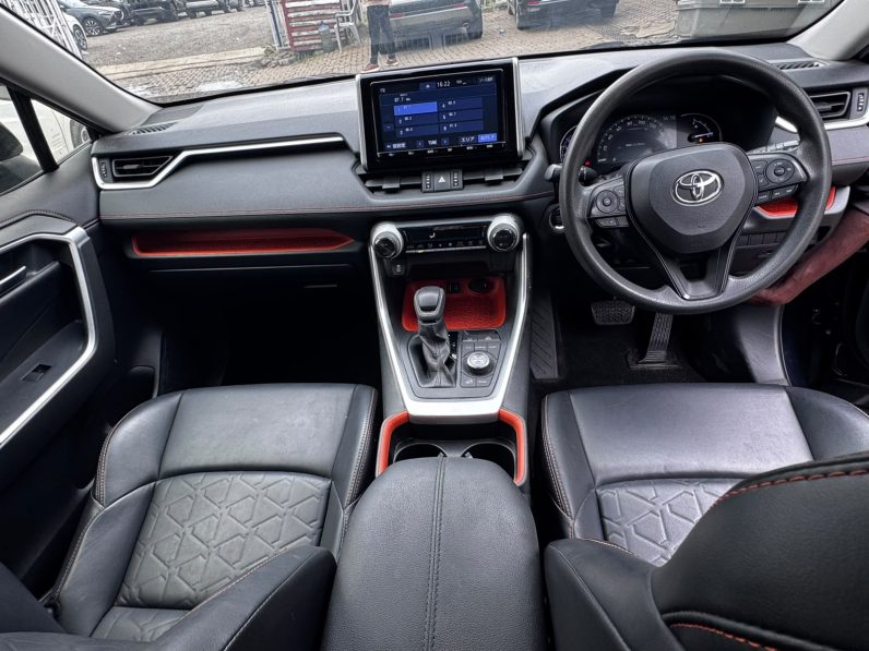 
								Toyota Rav4 full									