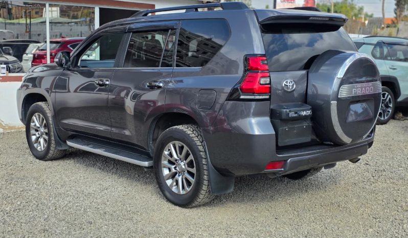 
								Toyota Land Cruiser Prado Kakadu full									
