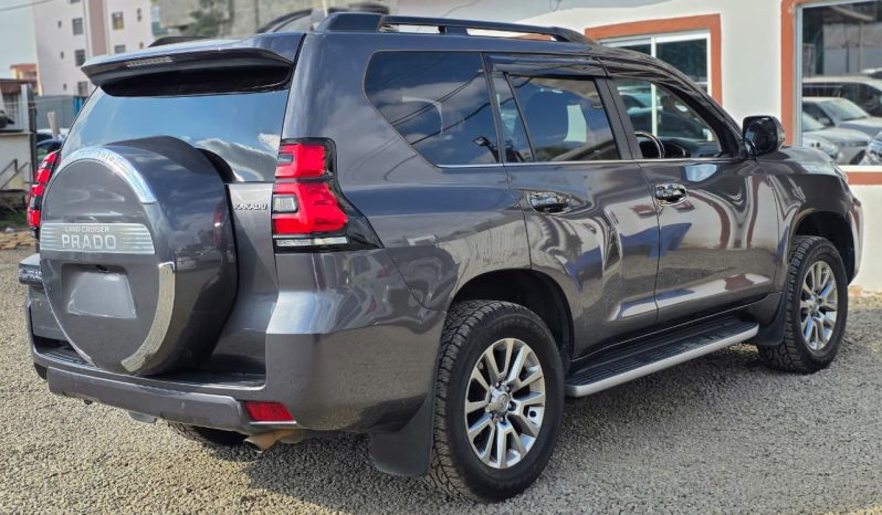 
								Toyota Land Cruiser Prado Kakadu full									