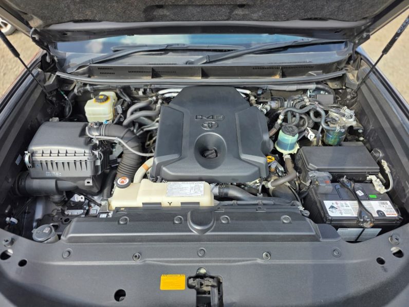 
								Toyota Land Cruiser Prado Kakadu full									